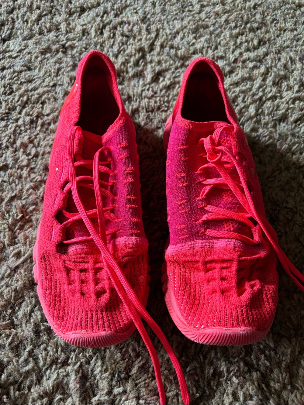 Under Armour Women's Bright Pink /orange Knit Lace-Up Athletic Shoes size 9